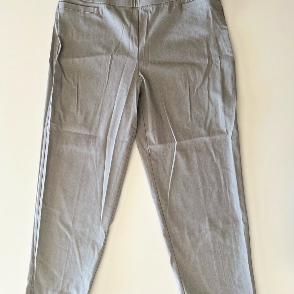 NWT - Alfred Dunner Women’s 16 Gray Allure Waist Pant Pull Ons